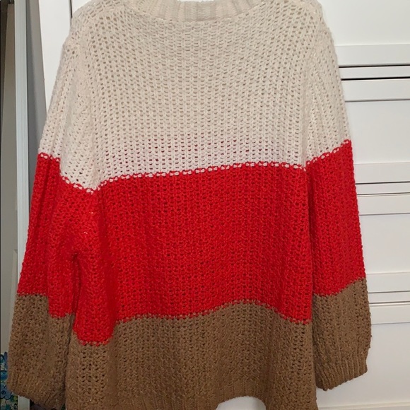 Color Block Sweater - Picture 3 of 3
